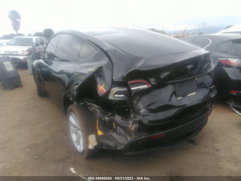 VIN 7SAYGDEE4PA089304 2023 TESLA MODEL Y LONG RANGE