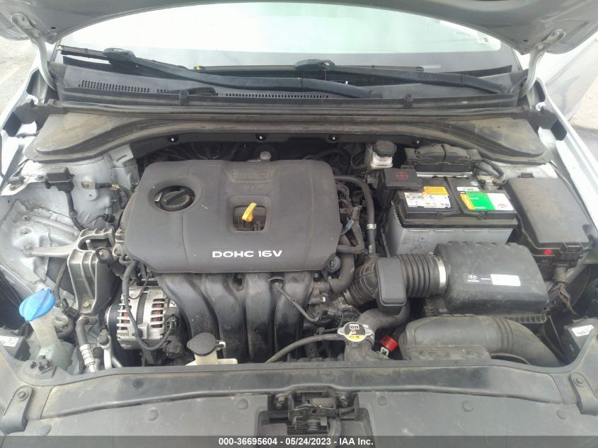 2017 HYUNDAI ELANTRA SE - KMHD74LF9HU415595