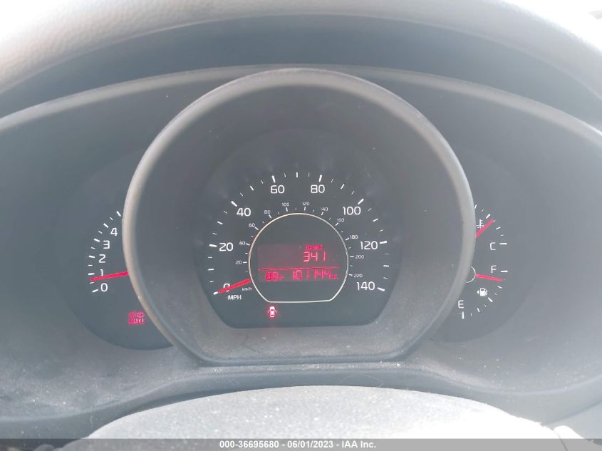 2015 KIA SOUL BASE - KNDJN2A23F7813771