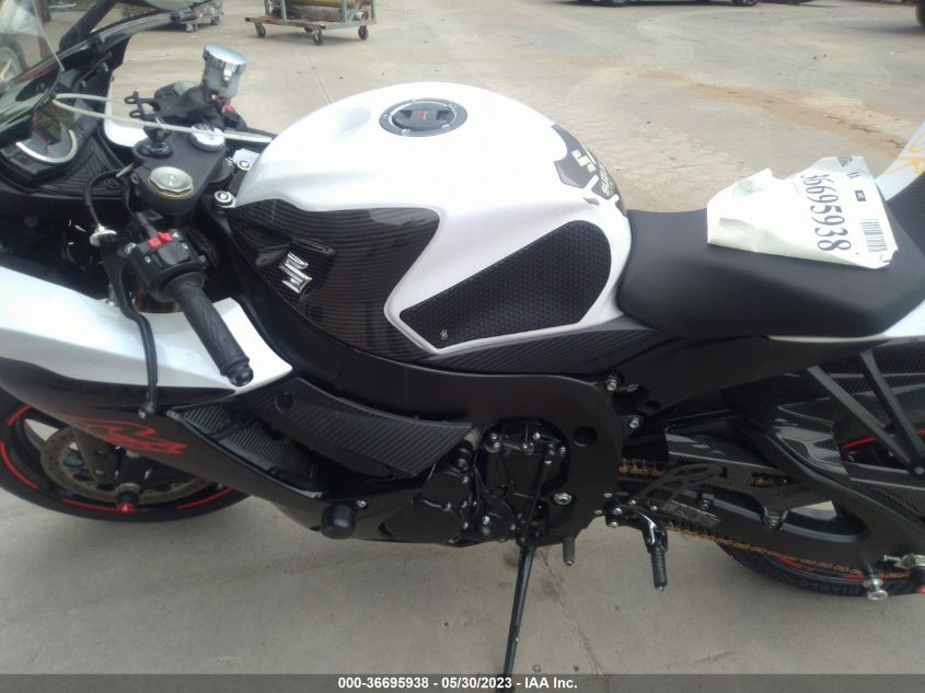2019 SUZUKI GSX-R750 - JS1GR7MA2K7100685