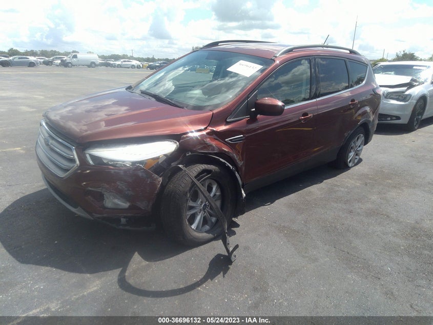 VIN 1FMCU0GD5JUB36740 2018 FORD ESCAPE SE