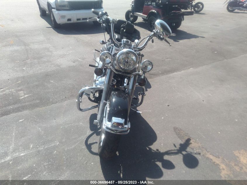 2007 HARLEY-DAVIDSON FLSTC - 1HD1BW5117Y061256