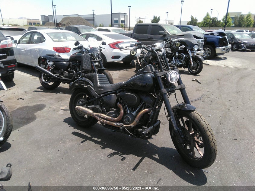 VIN 1HD1YWK29MB063511 2021 HARLEY-DAVIDSON FXLRS