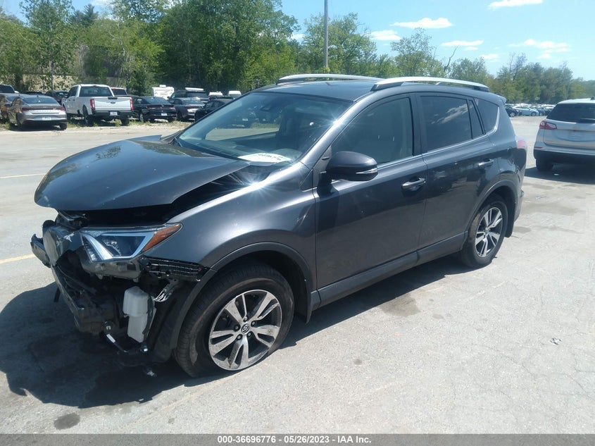 VIN JTMRFREV4HD200429 2017 TOYOTA RAV4 XLE