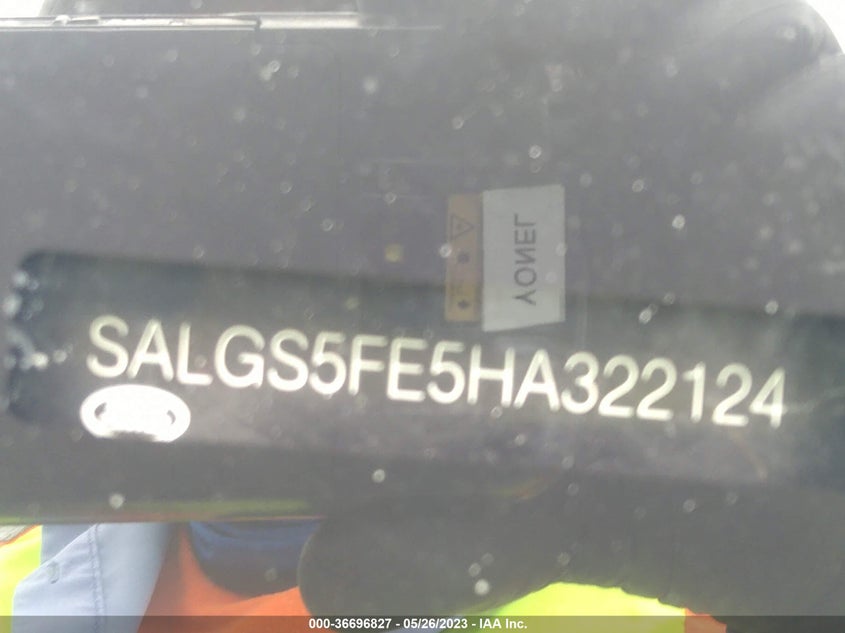 VIN SALGS5FE5HA322124 2017 LAND ROVER RANGE ROVER