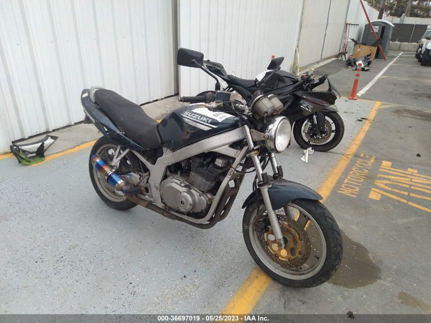 2001 SUZUKI GS500 - JS1GM51A312100505