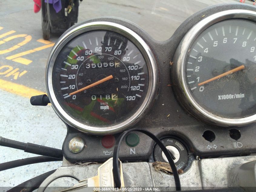 2001 SUZUKI GS500 - JS1GM51A312100505