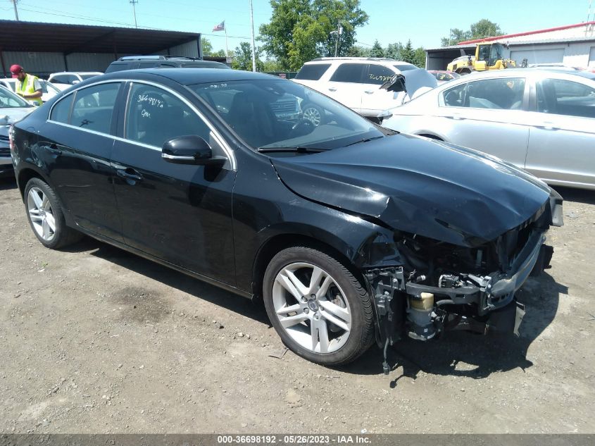2014 VOLVO S60 T5 - YV1612FS7E2275138