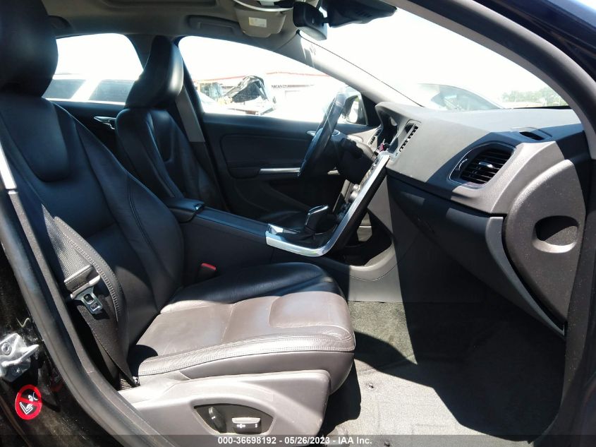 2014 VOLVO S60 T5 - YV1612FS7E2275138