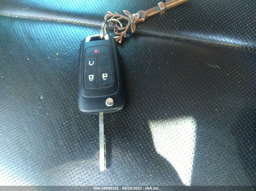 2016 GMC TERRAIN SLT - 2GKFLUE34G6143339