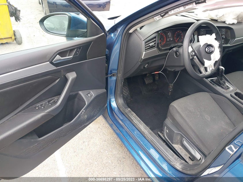 VIN 3VWC57BU5KM030129 2019 VOLKSWAGEN JETTA S/SE/R-LINE