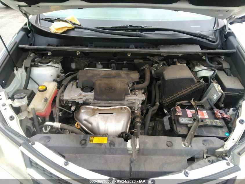 2015 TOYOTA RAV4 XLE - 2T3WFREV2FW139567