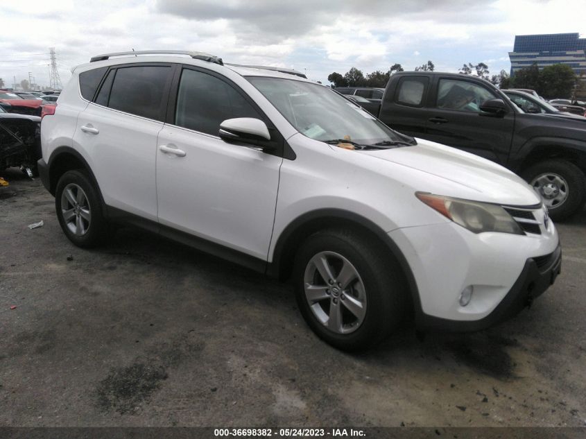 2015 TOYOTA RAV4 XLE - 2T3WFREV2FW139567