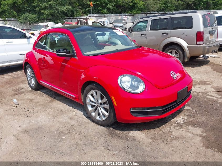 2013 VOLKSWAGEN BEETLE 2.0L TDI W/SUN - 3VWJL7AT4DM623019