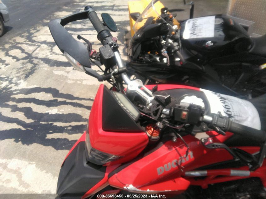 2013 DUCATI HYPERMOTARD HYPERSTRADA - ZDM1YBTS4DB000667