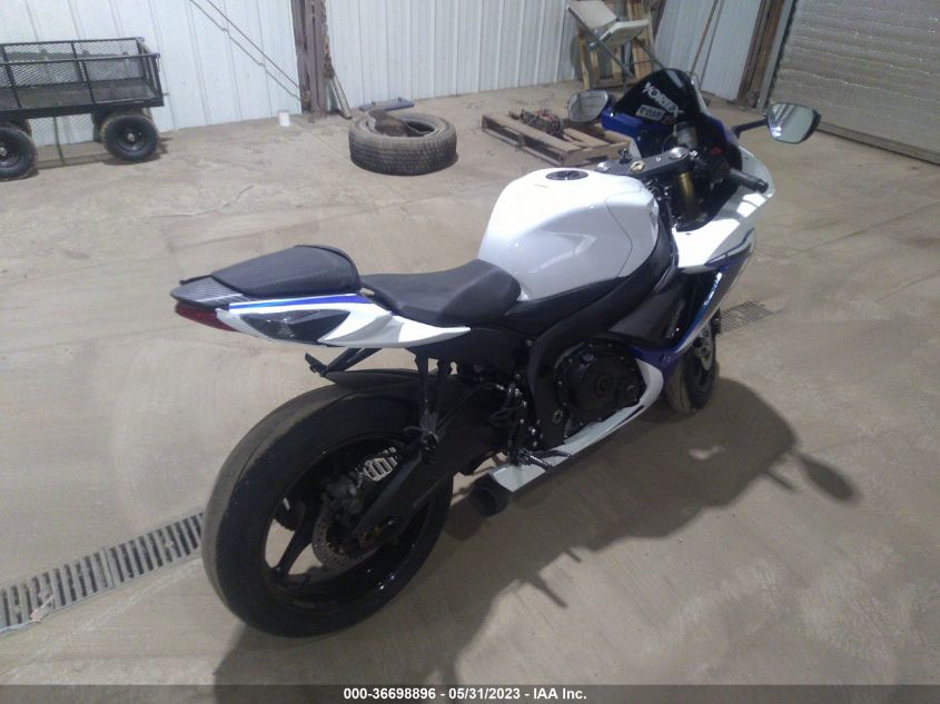 2015 SUZUKI GSX-R750 - JS1GR7MA0F2101675
