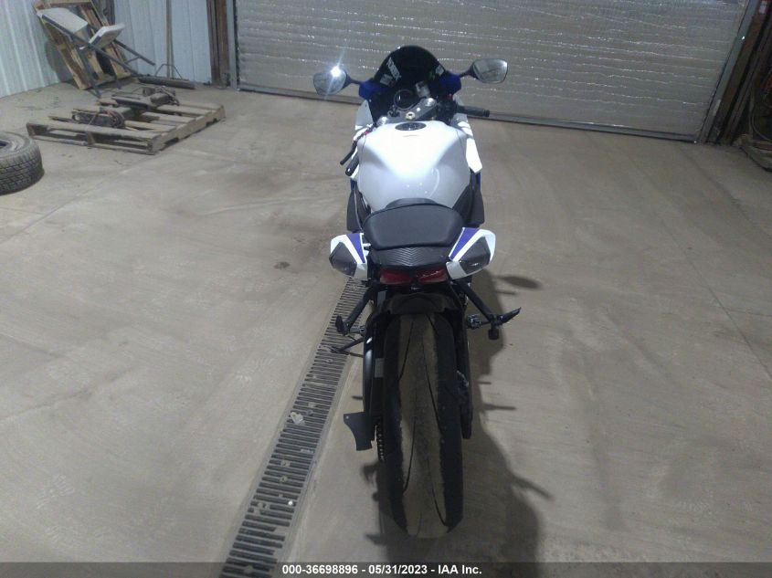 2015 SUZUKI GSX-R750 - JS1GR7MA0F2101675