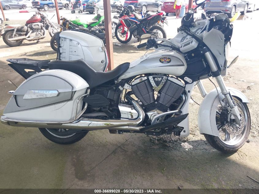 2011 VICTORY MOTORCYCLES CROSS COUNTRY STANDARD - 5VPDB36N8B3006812