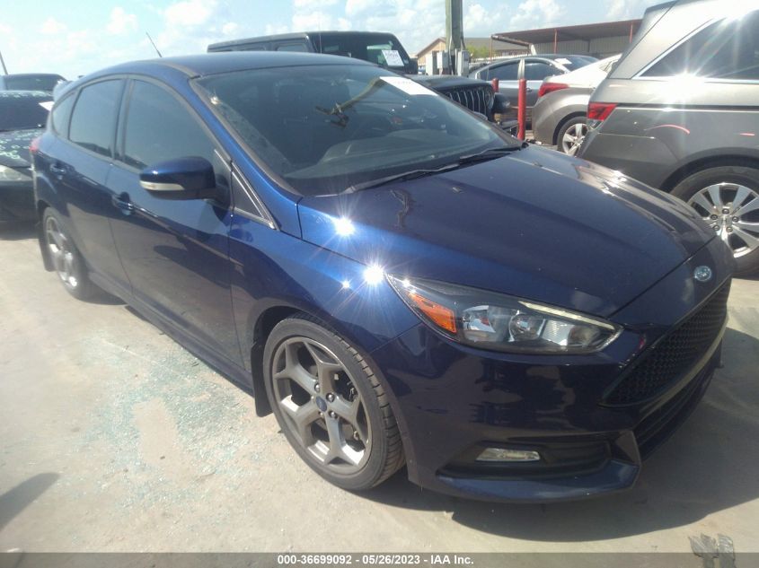 1FADP3L9XHL222621 2017 FORD FOCUS - Image 1