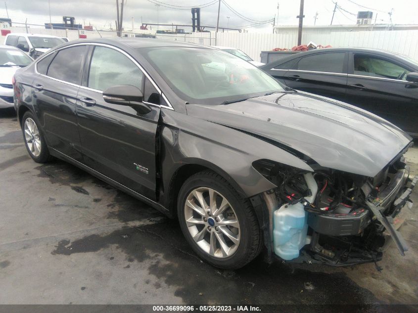2017 FORD FUSION ENERGI SE - 3FA6P0PU7HR264624