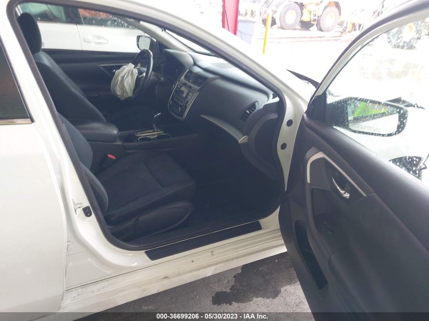 VIN 1N4AL3AP8JC140649 2018 NISSAN ALTIMA 2.5 SV