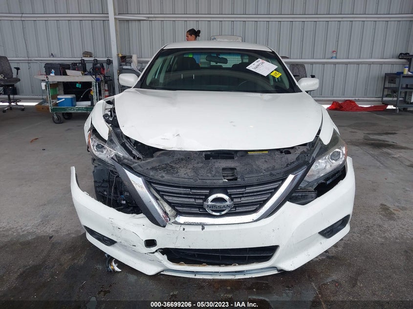 VIN 1N4AL3AP8JC140649 2018 NISSAN ALTIMA 2.5 SV