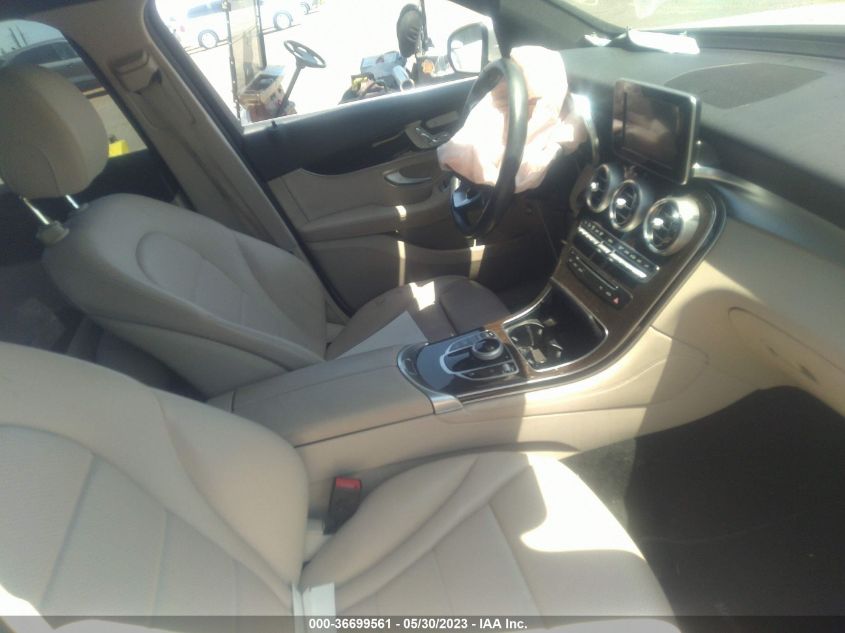 2017 MERCEDES-BENZ GLC GLC 300 - WDC0G4KB7HV008266