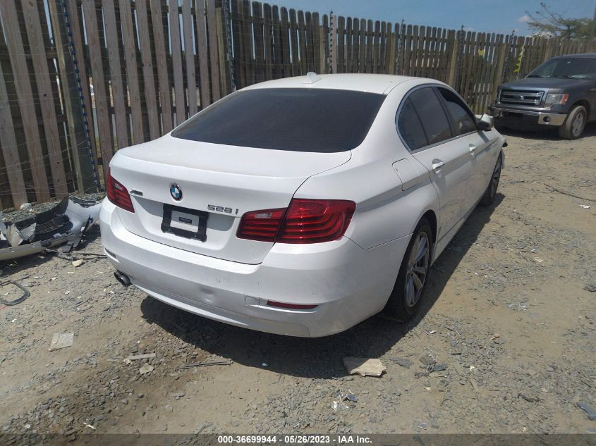 2014 BMW 5 SERIES 528I XDRIVE - WBA5A7C53ED613102