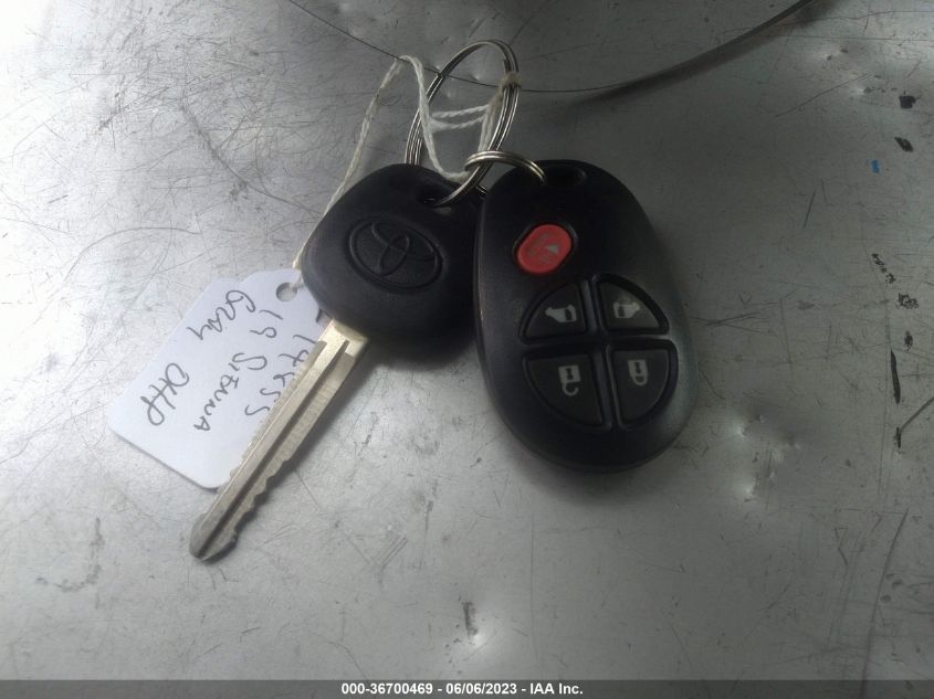 2019 TOYOTA SIENNA LE - 5TDKZ3DC1KS986353