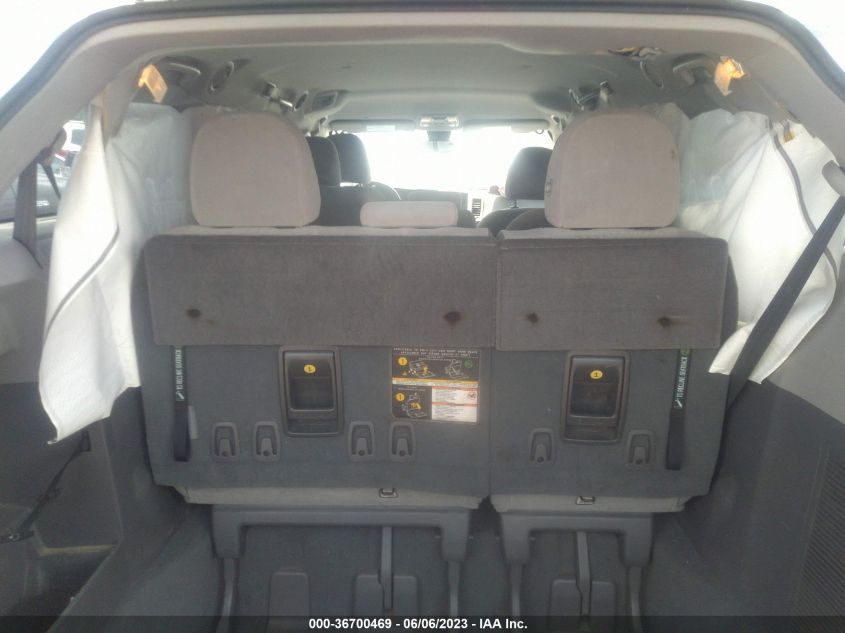 2019 TOYOTA SIENNA LE - 5TDKZ3DC1KS986353
