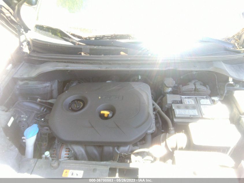2016 KIA SOUL + - KNDJP3A53G7374924