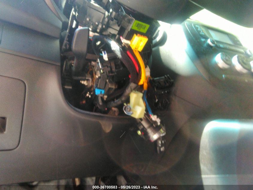 2016 KIA SOUL + - KNDJP3A53G7374924