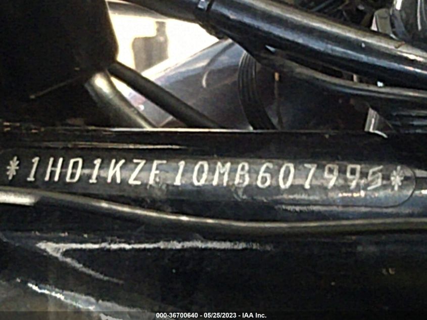 2021 HARLEY-DAVIDSON FLTRK 1HD1KZF10MB607995