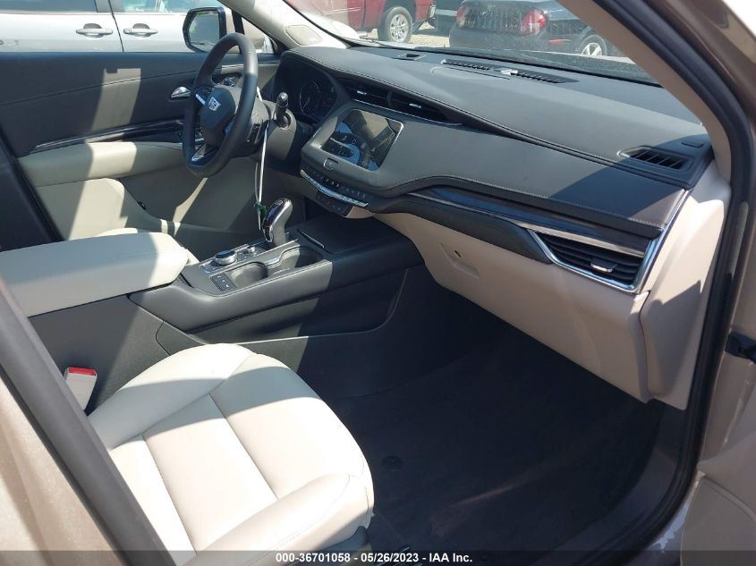 2023 CADILLAC XT4 FWD LUXURY 1GYAZAR49PF138787
