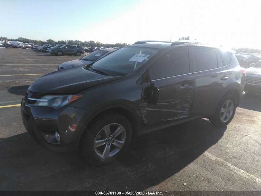 2015 TOYOTA RAV4 XLE - JTMWFREV2FJ049267