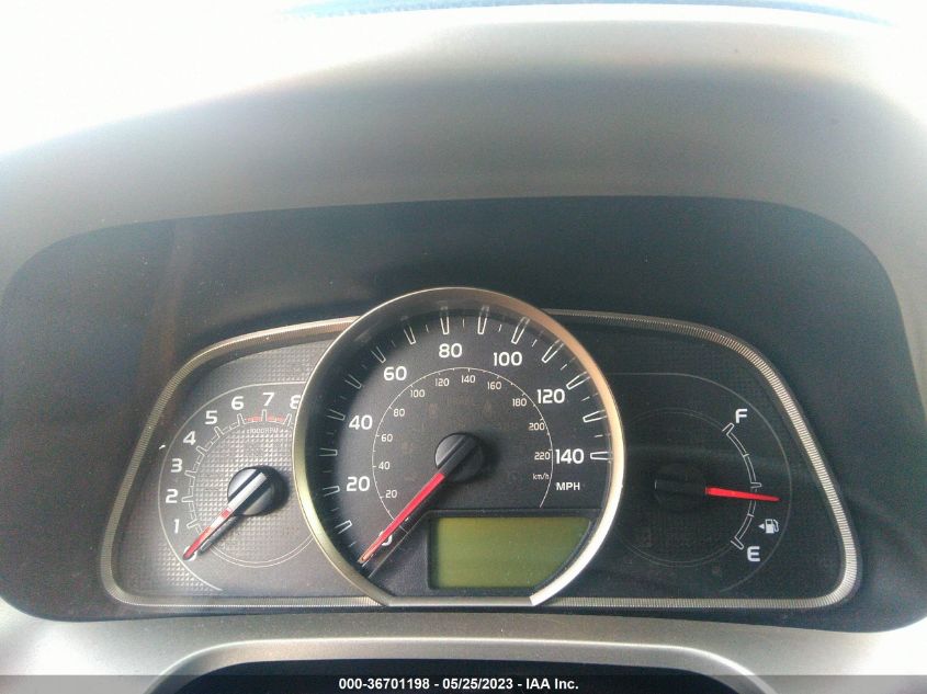 2015 TOYOTA RAV4 XLE - JTMWFREV2FJ049267