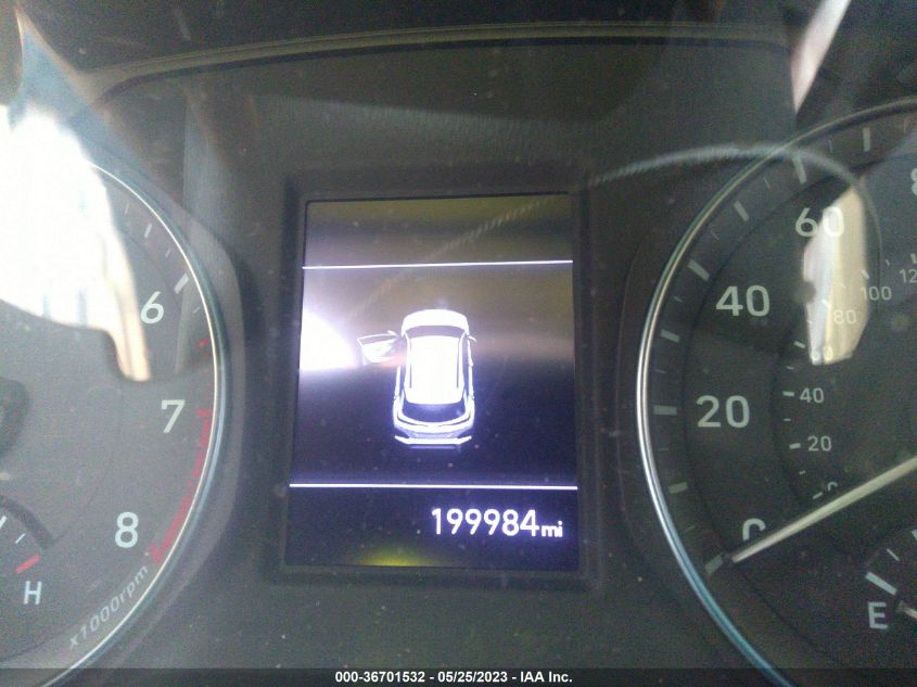 2019 HYUNDAI KONA SE - KM8K12AA6KU245630