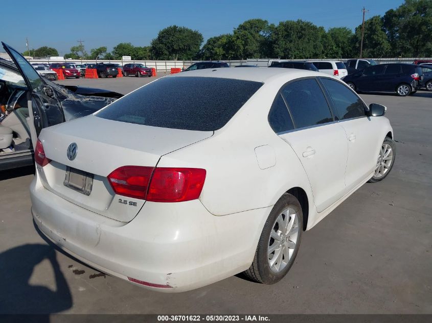 2013 VOLKSWAGEN JETTA SEDAN SE - 3VWDP7AJ8DM407772