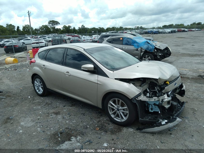 FORD FOCUS SE 2017