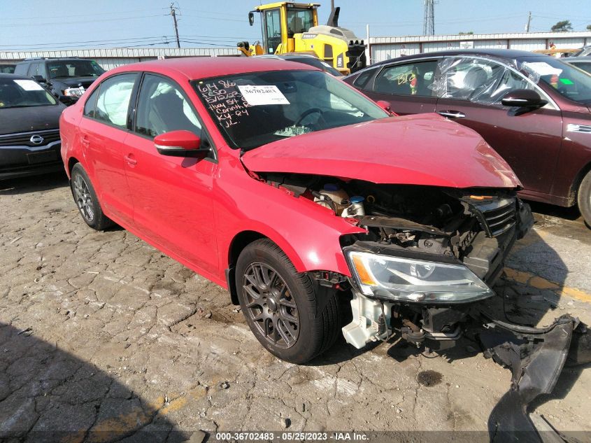 2014 VOLKSWAGEN JETTA SEDAN SE - 3VWD17AJ6EM371244