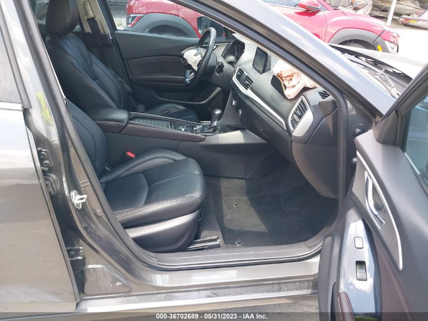 2017 MAZDA MAZDA3 4-DOOR TOURING - JM1BN1V70H1102491