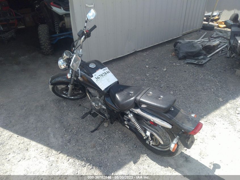 2002 SUZUKI GZ250 VTTNJ48A922100769
