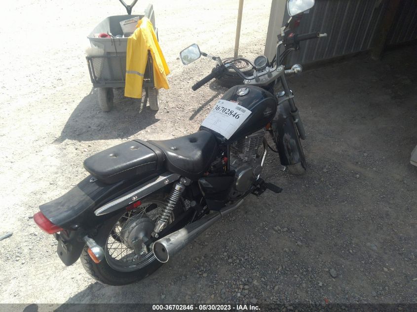 2002 SUZUKI GZ250 VTTNJ48A922100769