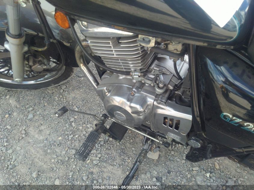 2002 SUZUKI GZ250 VTTNJ48A922100769