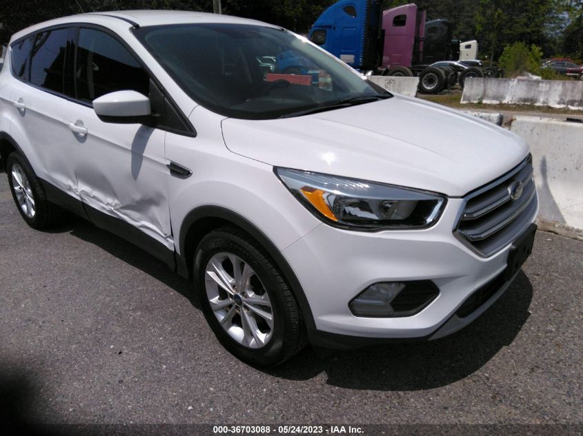 2017 FORD ESCAPE SE - 1FMCU0GD6HUA46619