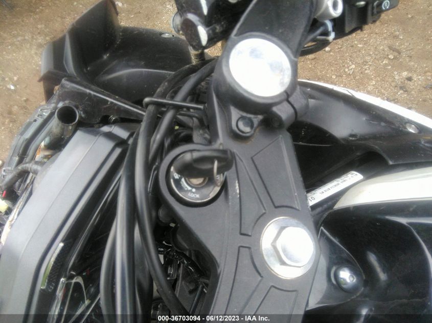 2017 YAMAHA YZFR3 A MH3RH15Y2HK001737