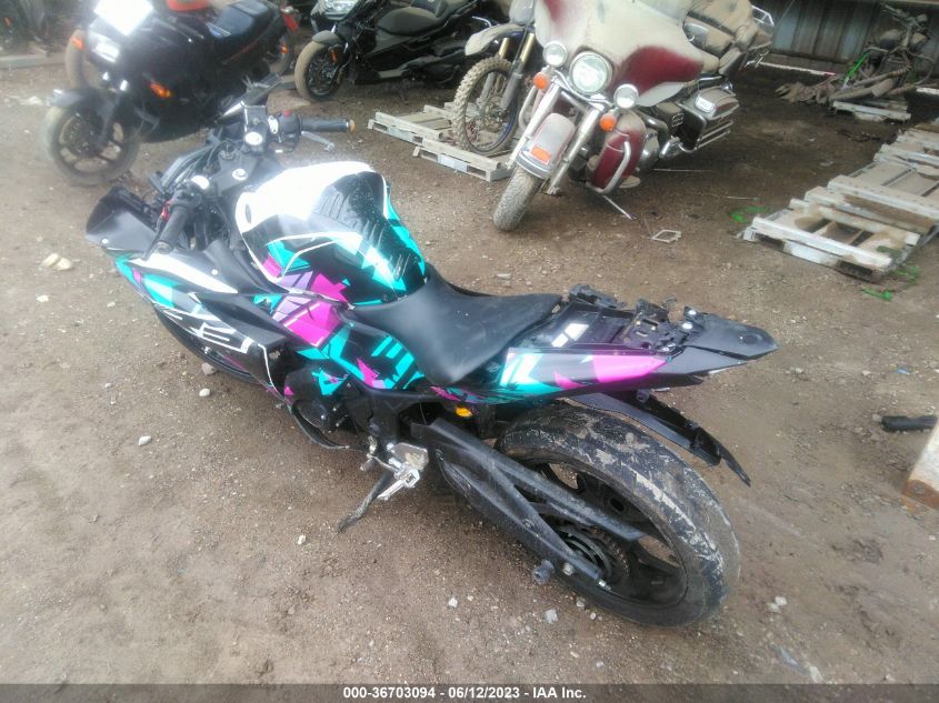 2017 YAMAHA YZFR3 A MH3RH15Y2HK001737