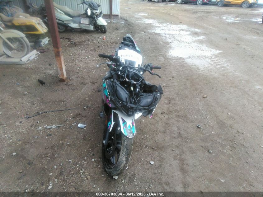 2017 YAMAHA YZFR3 A MH3RH15Y2HK001737