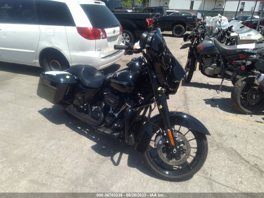 2018 HARLEY-DAVIDSON FLHXS STREET GLIDE SPECIAL - 1HD1KRC12JB684321
