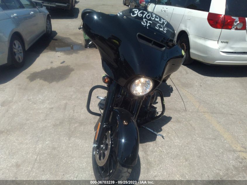 2018 HARLEY-DAVIDSON FLHXS STREET GLIDE SPECIAL - 1HD1KRC12JB684321